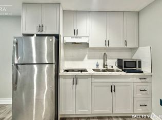 211 Lawrence Ave E #211, Toronto, ON M4N 1T3