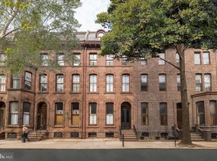 2011 Spruce St APT 1R, Philadelphia, PA 19103