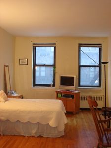 415 E 80th St APT 2G, New York, NY, 10075