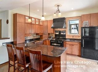 2013 W Greenleaf Ave #SFH, Chicago, IL 60645
