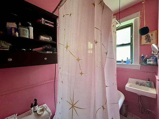 Rented by Compass | media 6