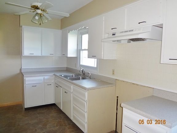 5th image of 1034 N Jefferson St