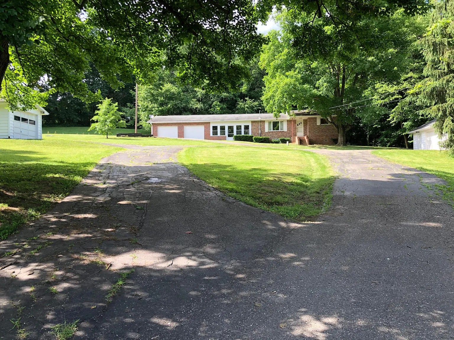 3149 Schneiders Crossing Rd NW photo 1