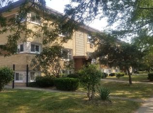 86 W Elizabeth Dr APT 10, Addison, IL 60101