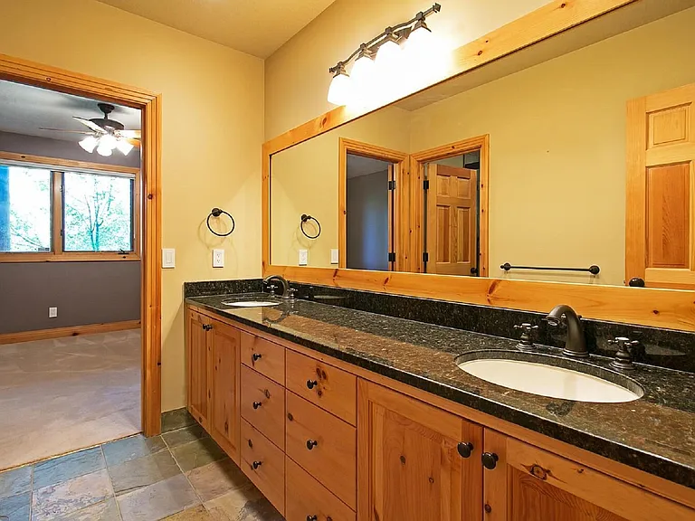 10134 S Wasatch Blvd — Photo 17