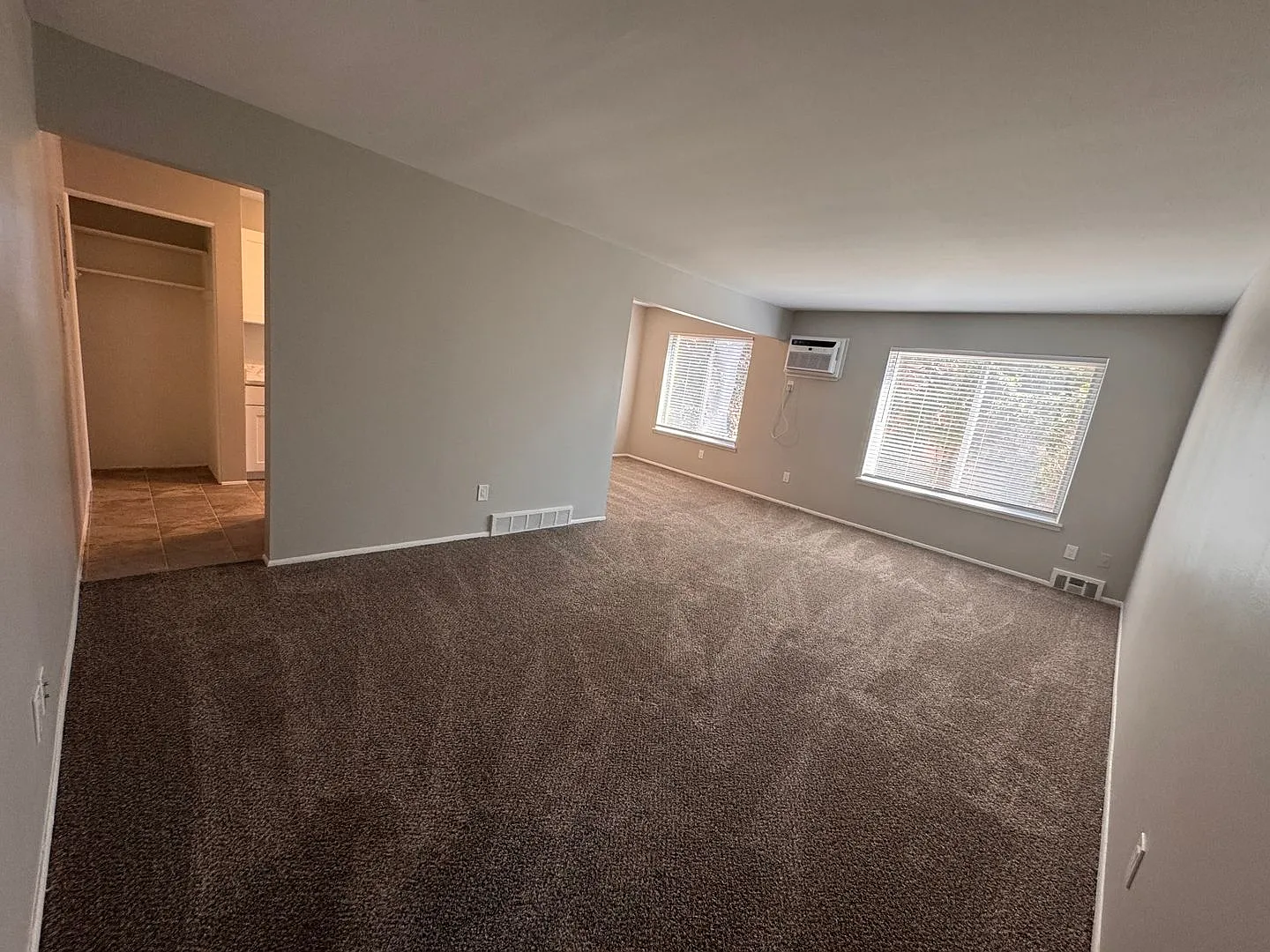 Vester Apartments — Photo 3
