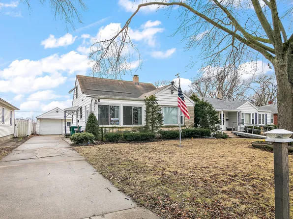 638 Beckman Dr, Kankakee, IL 60901