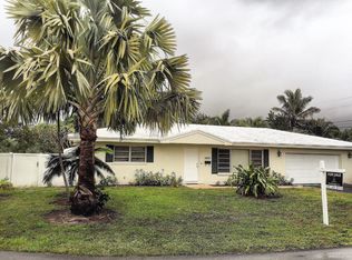 2461 NE 4th Ct, Boca Raton, FL 33431