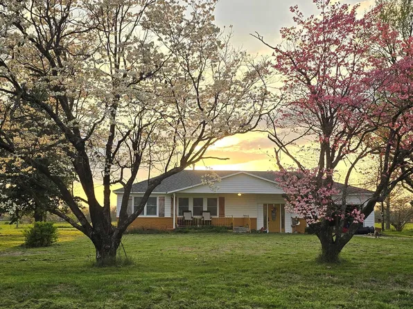 5825 Lawrence 1140, Miller, MO 65707