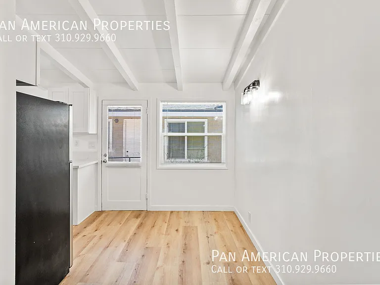143 W Mayfair Ave — Photo 16