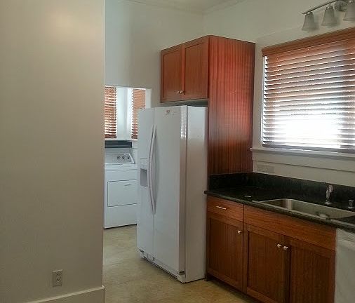 Kitchen photo 1