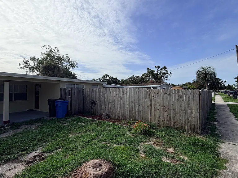 7912 W Paris St — Photo 29