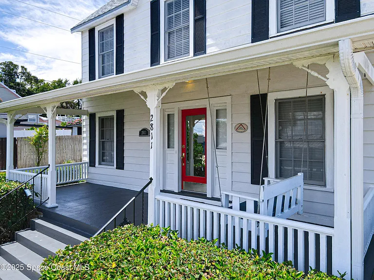 2811 N Indian River Dr — Photo 4
