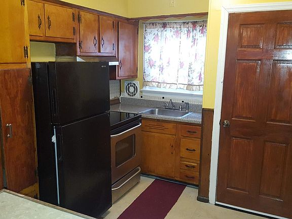 4th image of 10453 Springfield Blvd Floor 2