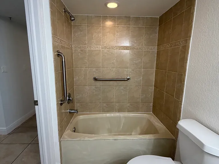 20850 SW 87th Ave #104 — Photo 14
