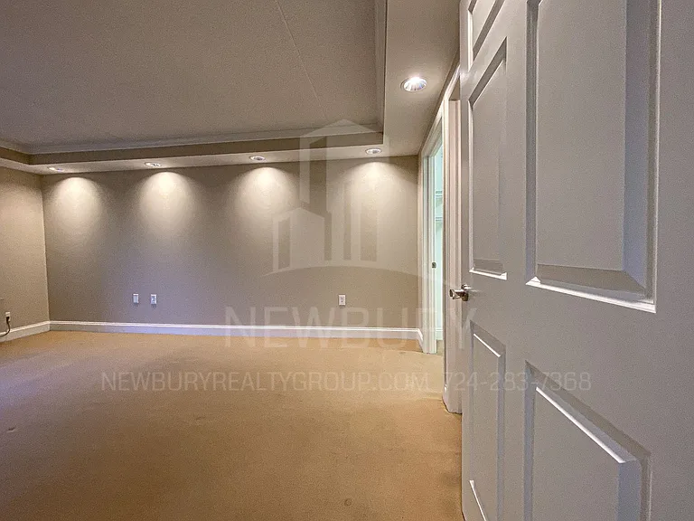530 N Main Street - The Townhouse. — Photo 56