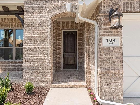 4th image of 104 Live Oak Dr