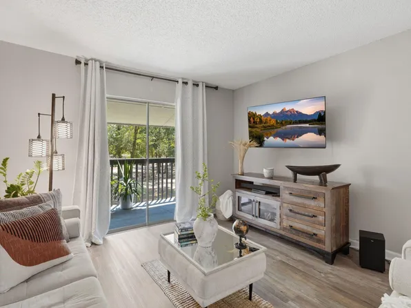 13151 Walden Rd APT 120, Montgomery, TX 77356