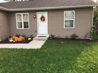 693 Dearborn Rd UNIT F, Valparaiso, IN 46385