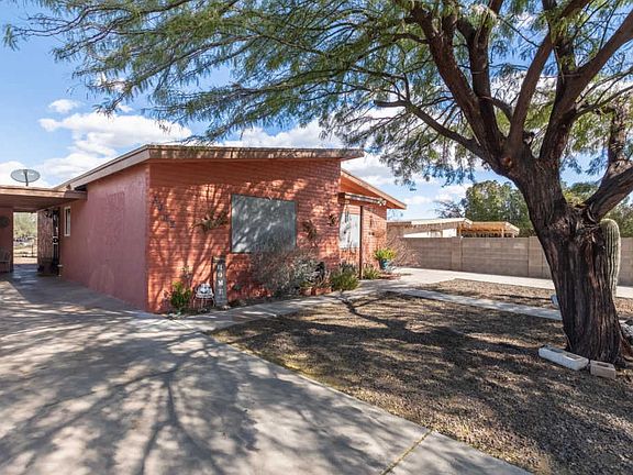 3rd image of 3002 W Maxine Cir