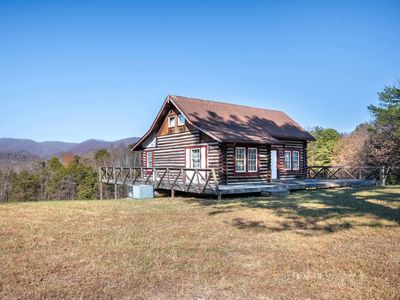 800 Runnett Bag Rd, Ferrum, VA, 24088