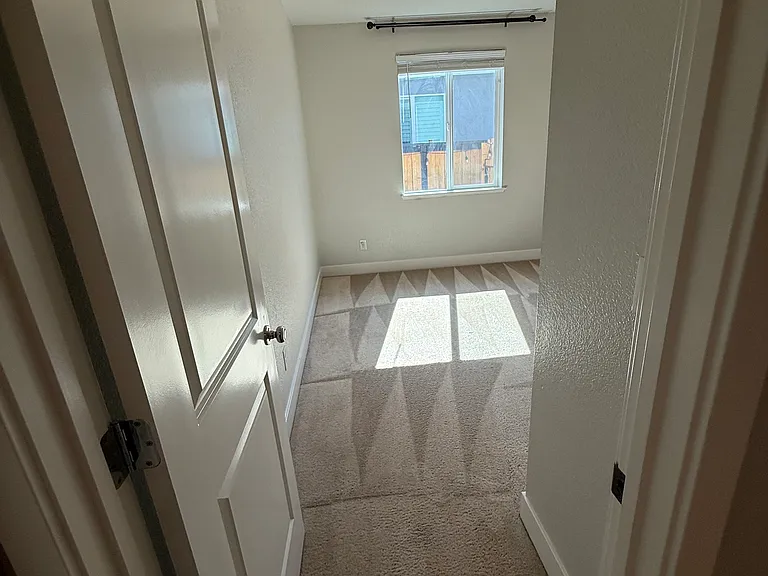 4702 Durum Ct #B — Photo 17