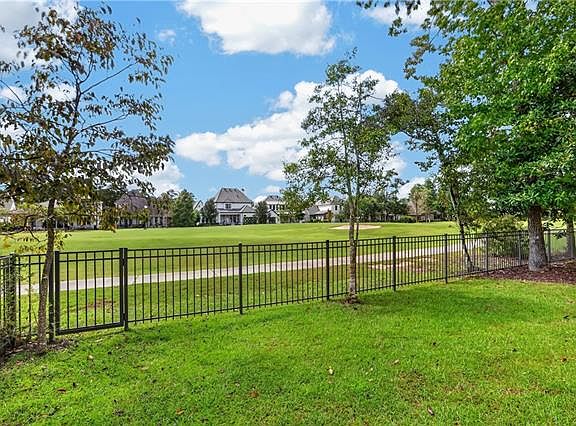 5th image of 65 Hummingbird Rd