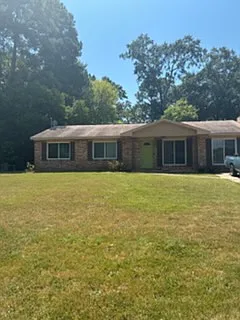 2706 Vultee Dr