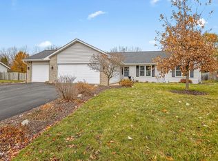 6072 Valhalla Dr, Loves Park, IL 61111