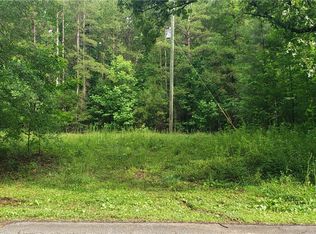 3 Bolt Rd, Westminster, SC 29693