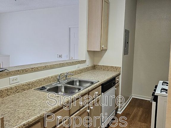 2nd image of 801 Brassie Ln APT D