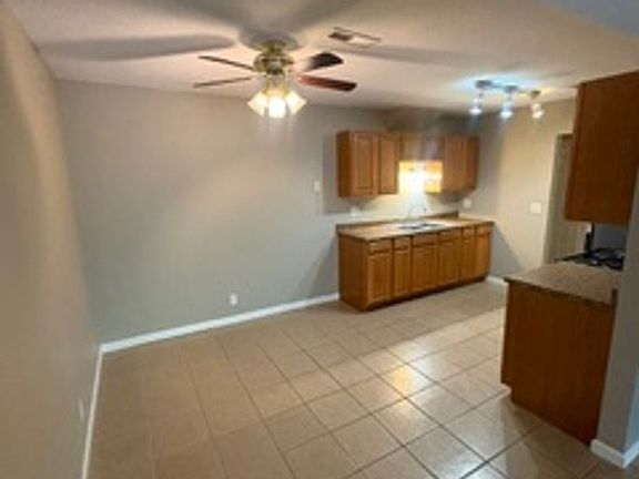 3rd image of 6517 N Lexington Dr APT 203