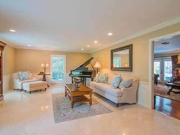 4th image of 4927 Saint Croix Dr