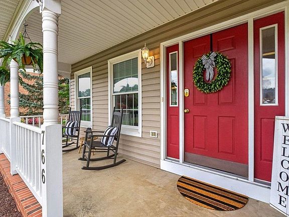 4th image of 766 Sugar Maple Ln