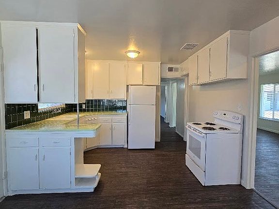 3rd image of 1775 N Fruit Ave #1775