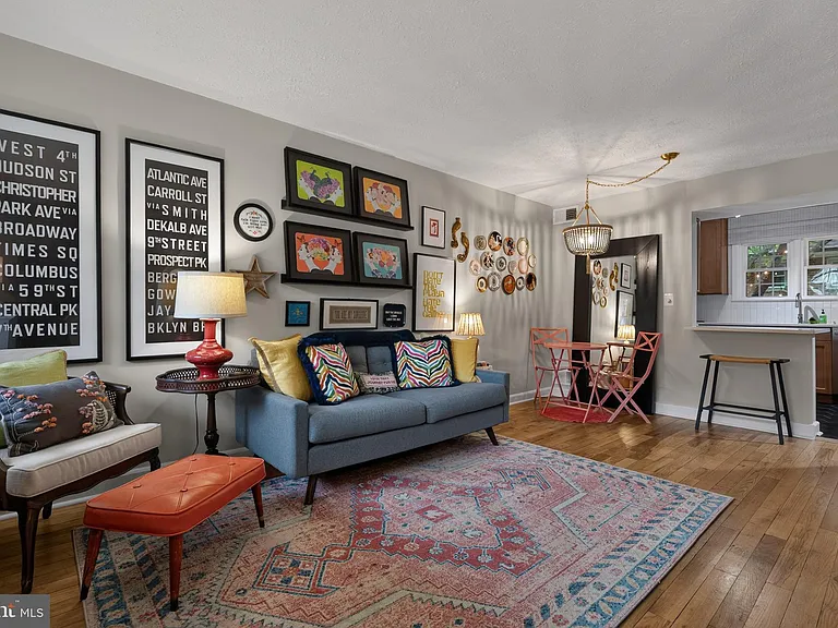 150 S Virginia Ave #34 — Photo 6