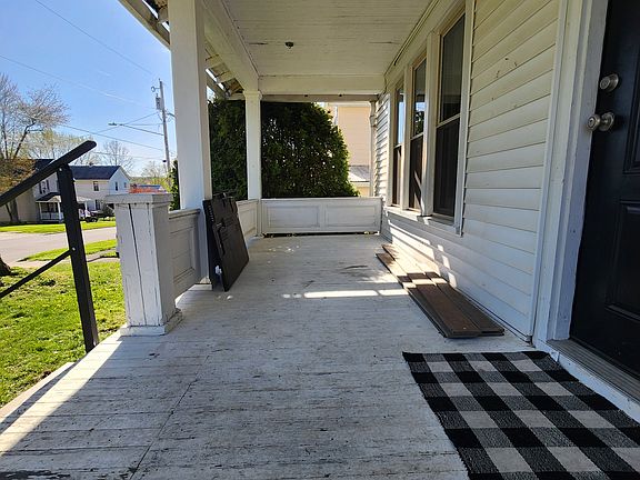2nd image of 12 E Stewart Ave