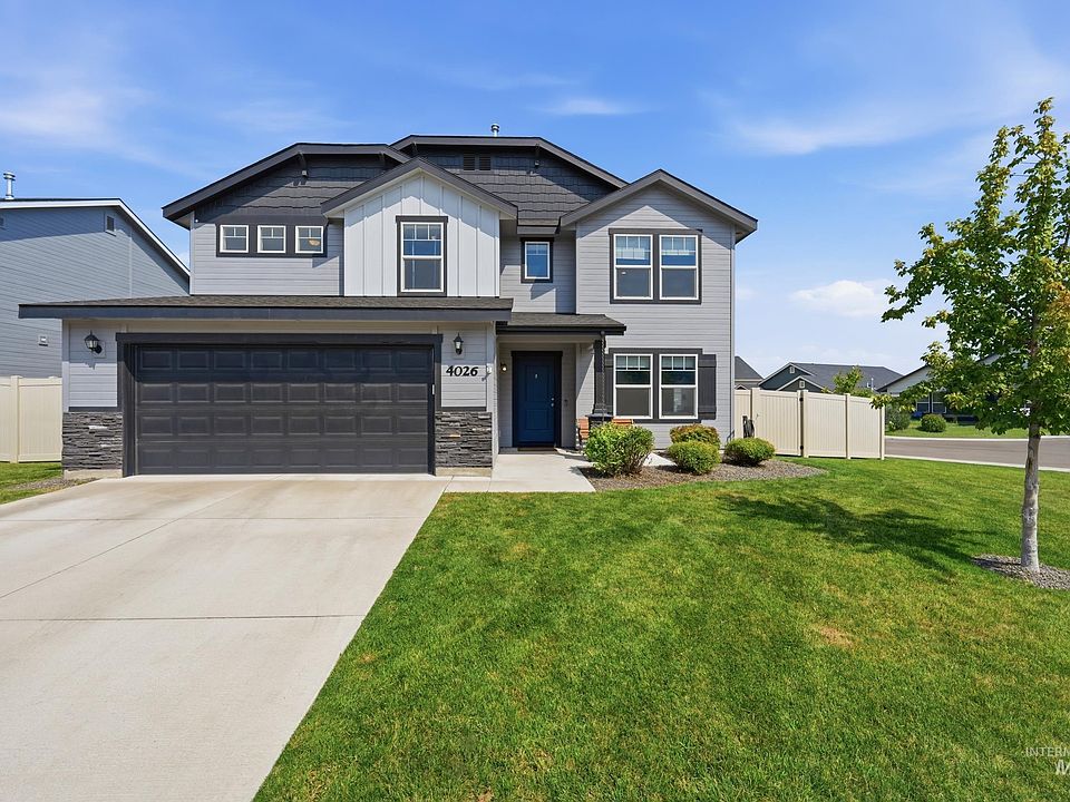 1st image of 4026 E Hawk Ridge Dr