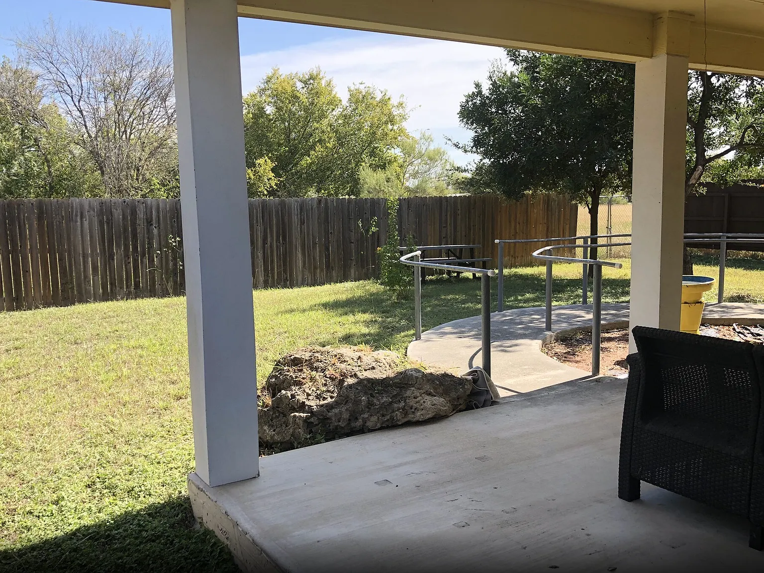 7 bed, 2269 sqft, $4,000 — Photo 3