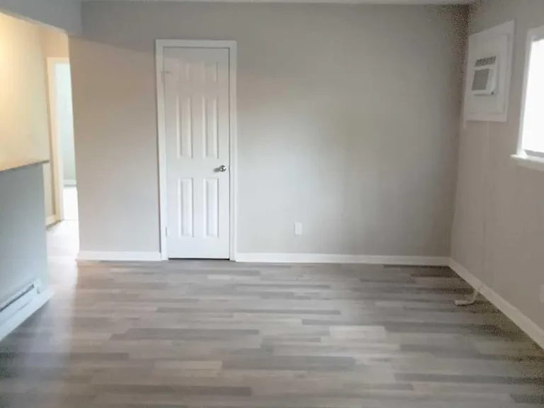 3600 Newport Ave #8 — Photo 2