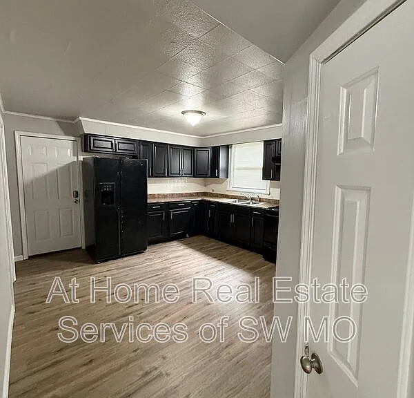 438 W Page St — Photo 8