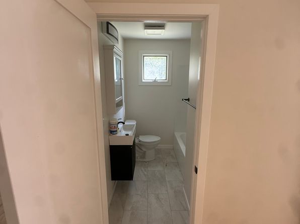 71 Barksdale Ct