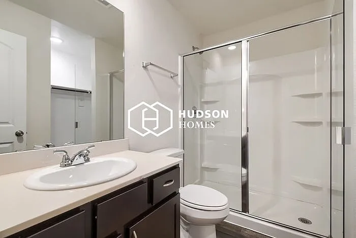 2818 Brigham Ln — Photo 11