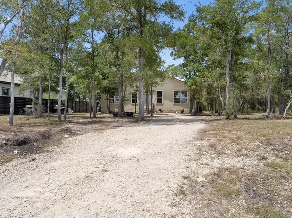 134 Plumeria Dr, Dale, TX 78616