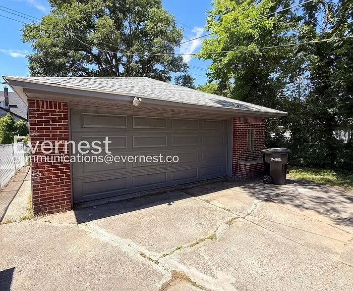 7411 Stout St — Photo 32