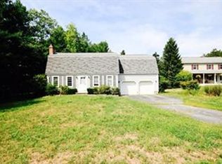 4 Nonset Ln, Westford, MA 01886