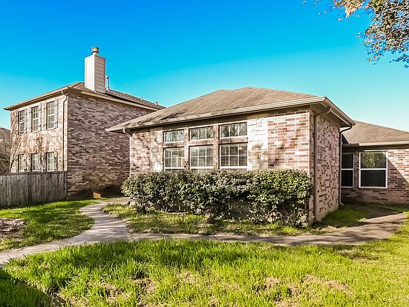 3rd image of 8223 Gran Villa Dr