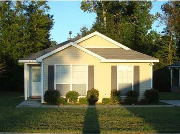 981 Hamilton Bridges Dr E, Mobile, AL 36695