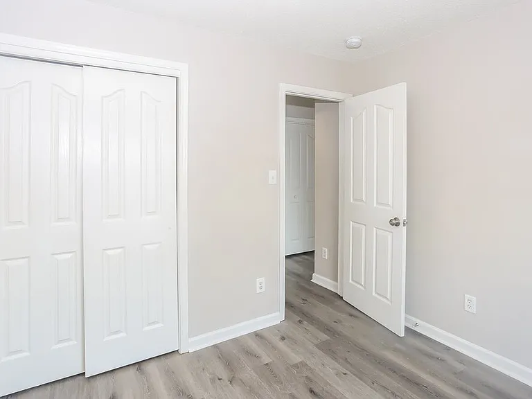 5821 Briggs Dr — Photo 9