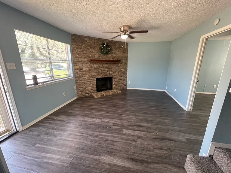 529 E Norwood Cir #529 — Photo 2